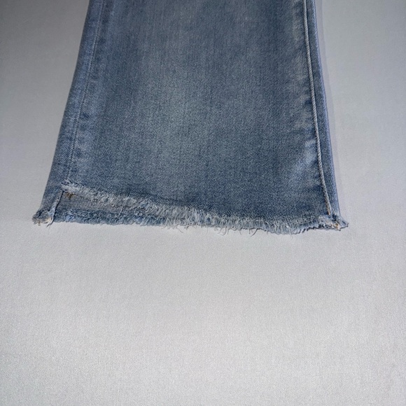 Womans Mica High Rise Straight Size 30 Cropped Blue Jeans NWT - Picture 3 of 9